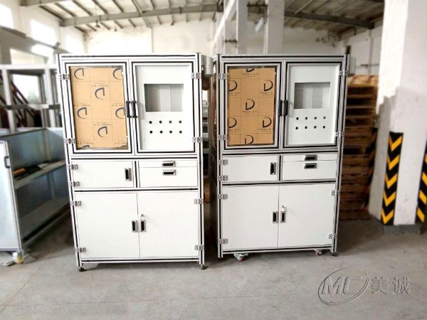 鋁型材工具柜是如何生產(chǎn)定制的？