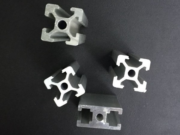 小截面工業(yè)鋁型材的用途有哪些？